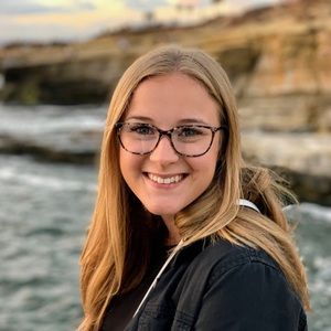 Meet your Posher, Abby!